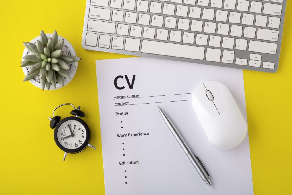 ways to make your cv standout in Dubai
